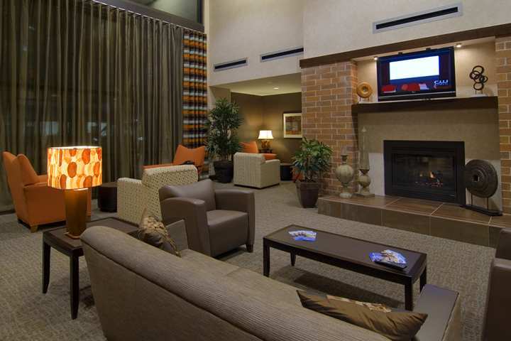 Hampton Inn & Suites Omaha-Downtown Interior photo